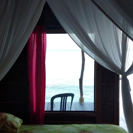 Erens Sauwandarek Guest House Pulau Mansuar Exterior foto